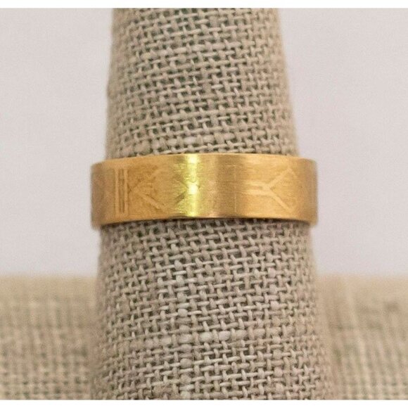 Size 8 1/2 gold tone vintage ring (C1) - Picture 1 of 3